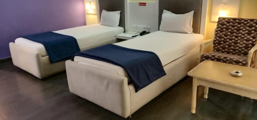Hotel Jaya International Hajdarábád Exteriér fotografie
